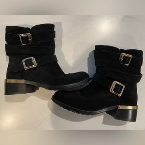 Vince Camuto Webey Black Suede Gold Buckles Straps Block Heel Boots 6.5M